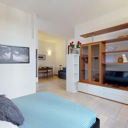 Apartment With Private Garden Near San Siro Stadium Μιλάνο Εξωτερικό φωτογραφία